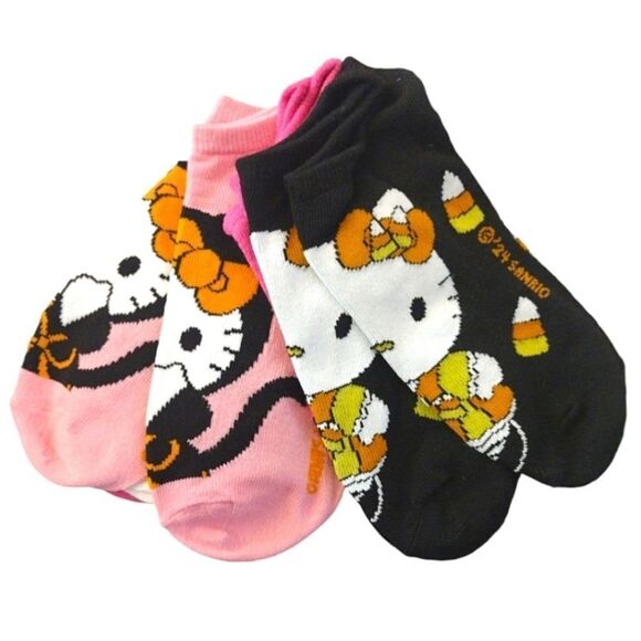Hello Kitty 5 Pairs Pink Halloween Theme Prints No Show Socks NWT - Picture 6 of 12